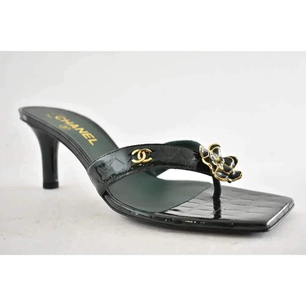 Chanel 26A Green Crocodile Croc CC Flower Backless Mule Heel Thong Sandal 40